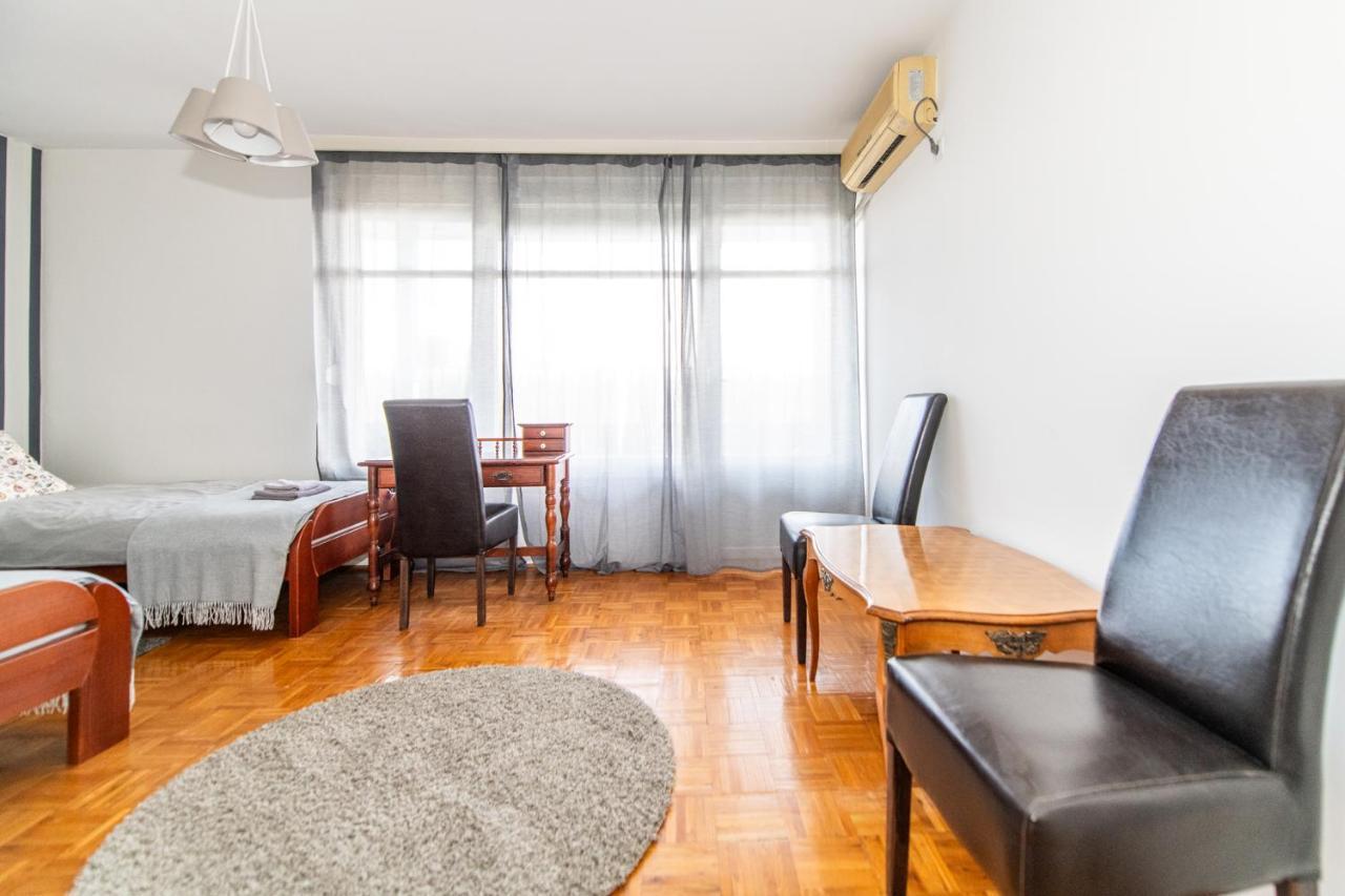 7 Heaven Apartamento Belgrado Exterior foto